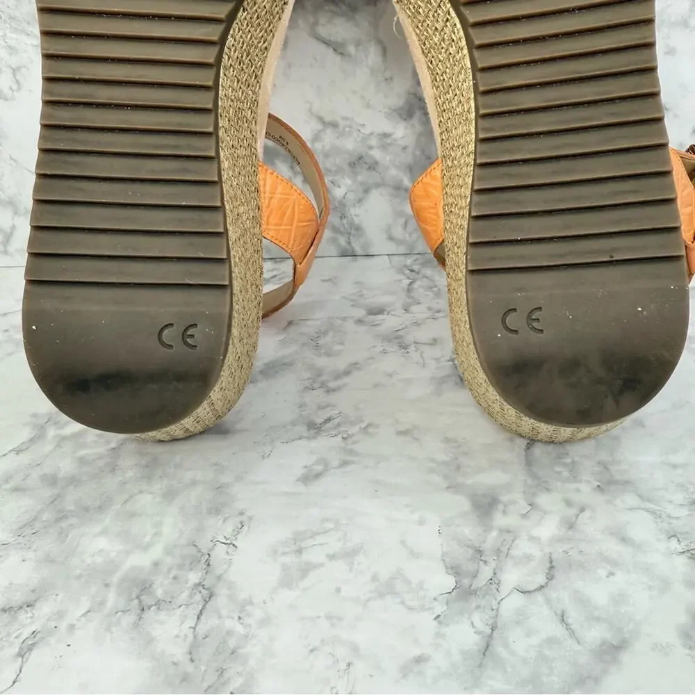 VIONIC Hoola Aileen Crocodile  Strap Wedge Comfort Melon Sandals Women’s Sz 9.5